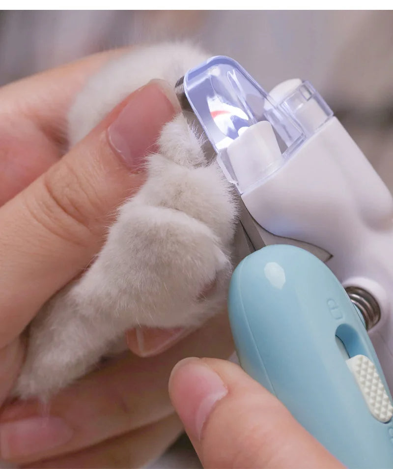 Bright-Light Pet Nail Clippers for Easy, Gentle Grooming Anytime